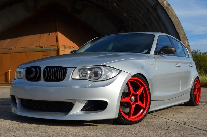 BMW E87 Sound System Upgrade bei CSP2000